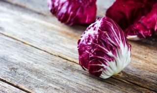 Wie der Radicchio weniger bitter schmeckt