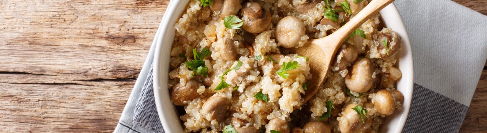 Quinoa Bowl mit Champignons