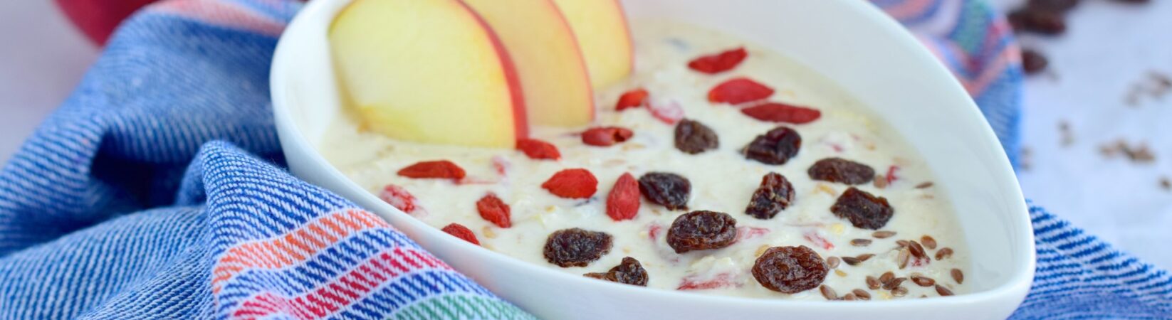 Apfeljoghurt mit Gojibeeren