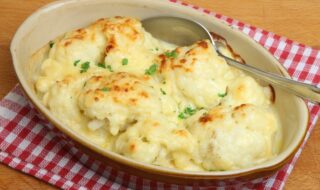Blumenkohl-Auflauf mit Mozzarella Blumenkohl-Auflauf mit Mozzarella