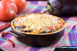 Auflauf mit Räuchertofu, Aubergine und Tomate