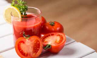 Avocado-Tomaten-Smoothie Avocado-Tomaten-Smoothie