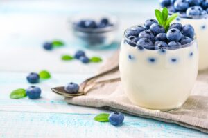 Bananenquark mit Blaubeeren