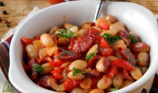 Bohneneintopf mit Chorizo und Paprika Bohneneintopf mit Chorizo und Paprika