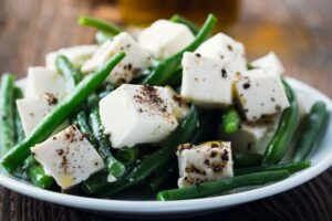 Bohnensalat mit veganem Feta