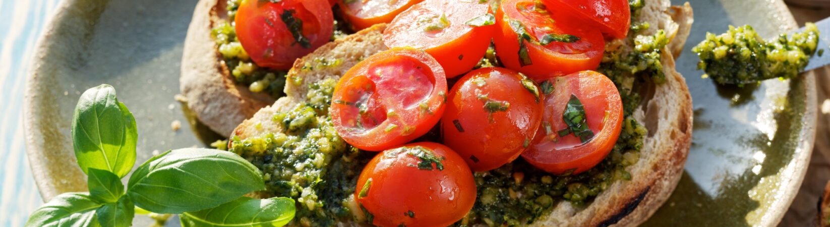 Tomaten-Pesto-Bruschetta