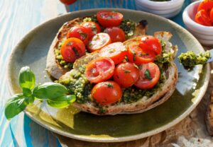 Tomaten-Pesto-Bruschetta