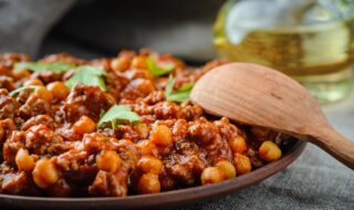 Chili mit Kichererbsen und Hackfleisch