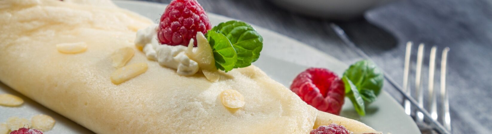 Crêpe mit Himbeeren und Ricotta