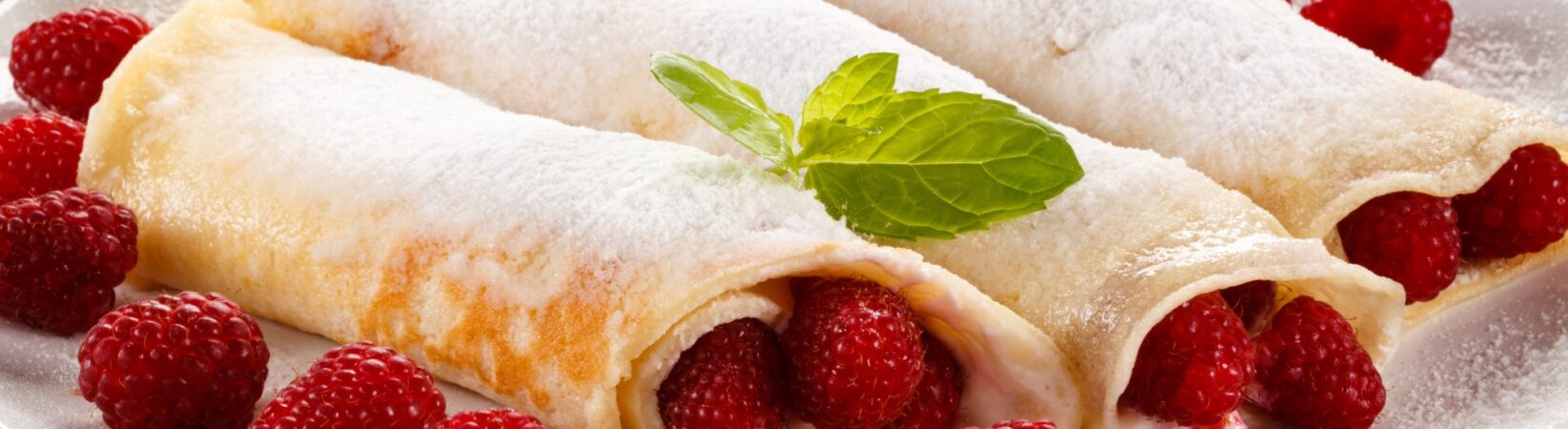 Crêpe mit Sojacreme und Himbeeren