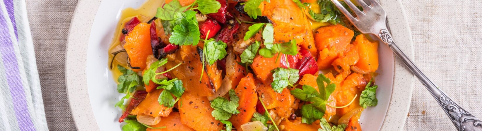 Süßkartoffeln mit Paprika und Stangensellerie