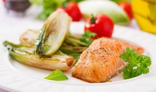 Chicorée mit Lachsfilet