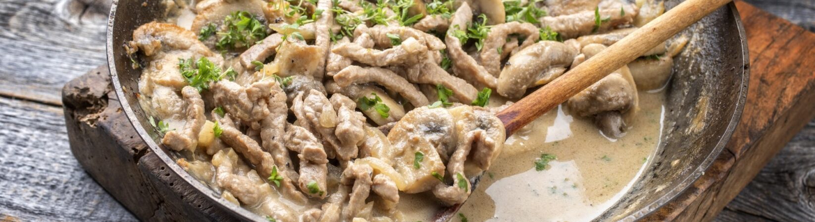 Geschnetzeltes mit Champignons mit Reis