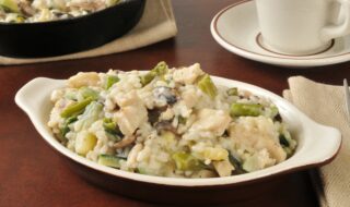 Hähnchenrisotto mit Bohnen und Pilzen Hähnchenrisotto mit Bohnen und Pilzen