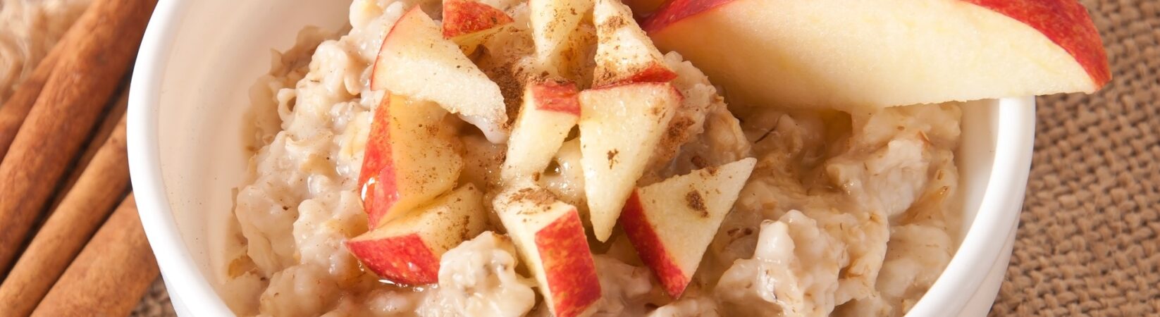 Low Carb Porridge mit Apfel