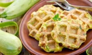 Kartoffel-Zucchini-Waffeln