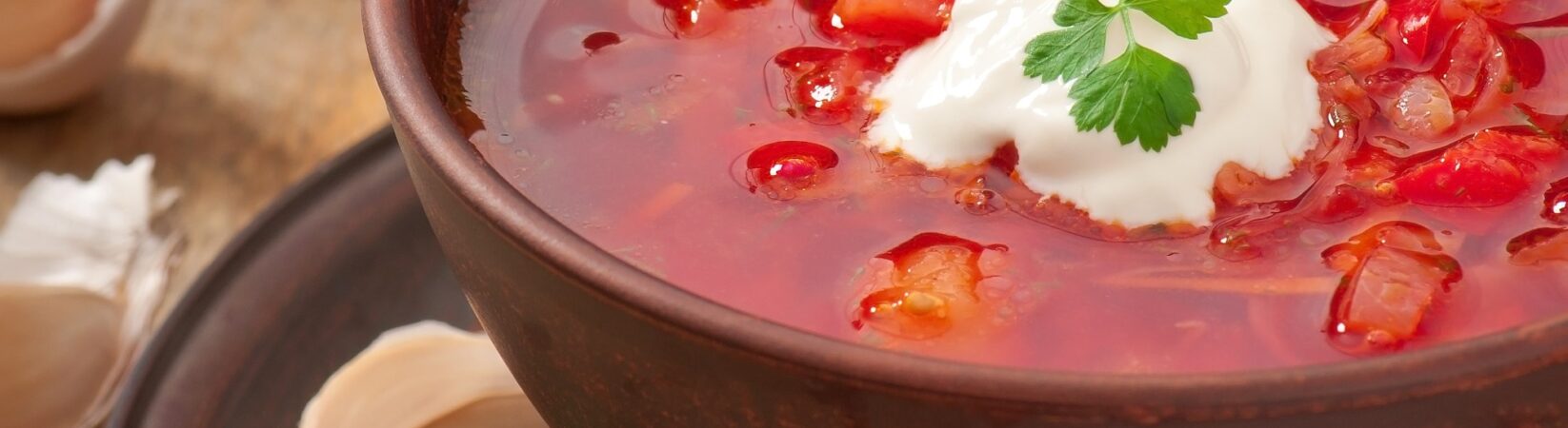 Rote Bete-Suppe mit Sahnemeerrettich