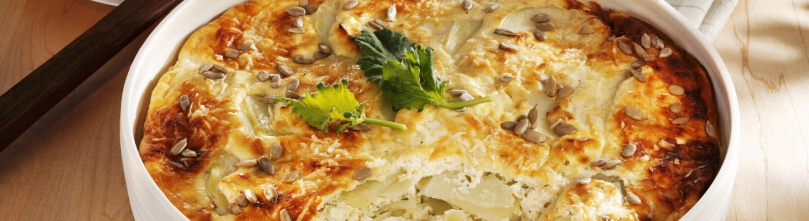 Kartoffel-Kohlrabiauflauf mit veganem Mozzarella