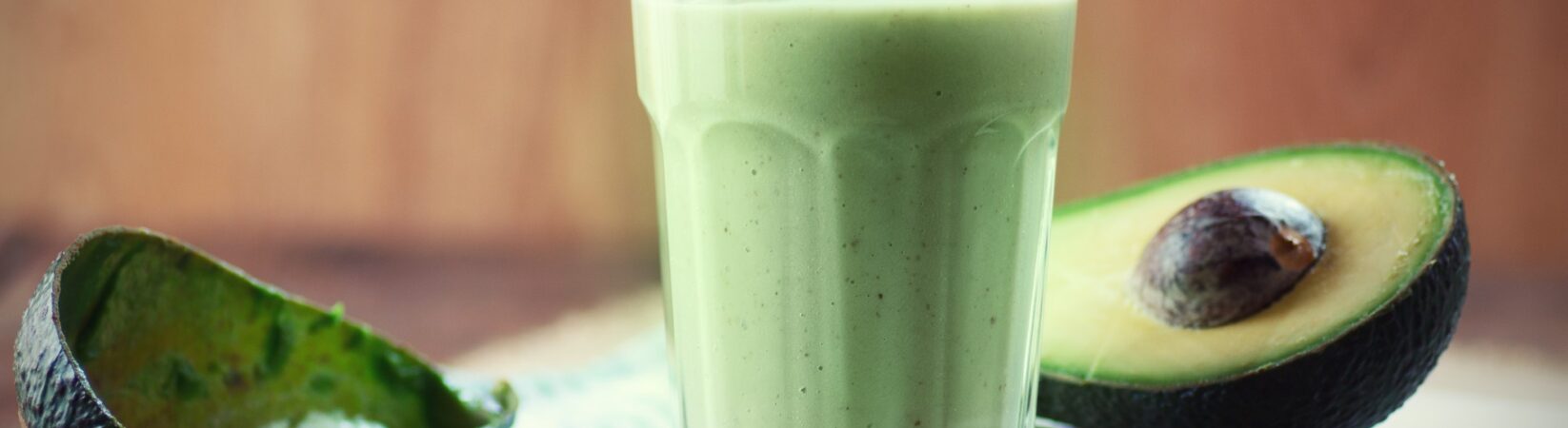 Mandelmilchshake mit Avocado