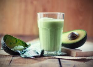 Mandelmilchshake mit Avocado