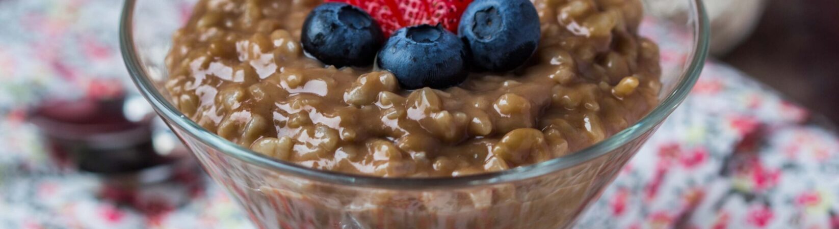 Schoko-Milchreis mit Beeren