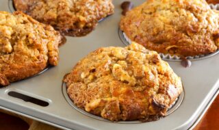 Muffins mit Banane und Erdnüssen