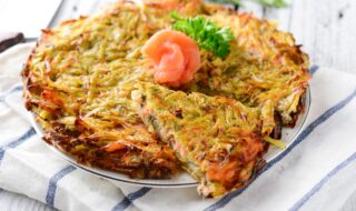 Tortilla mit Zucchini und Lachs