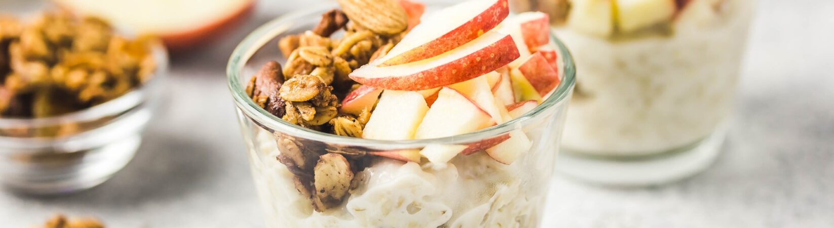 Overnight Oats mit Apfel, Quark und Granola