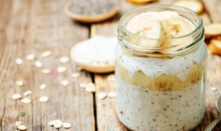 Bananen-Overnight Oats mit Chiasamen