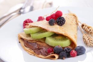 Beeren-Pfannkuchen mit Schoko-Quark