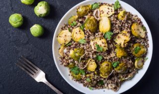 Quinoa mit Rosenkohl und Lauch Quinoa mit Rosenkohl und Lauch