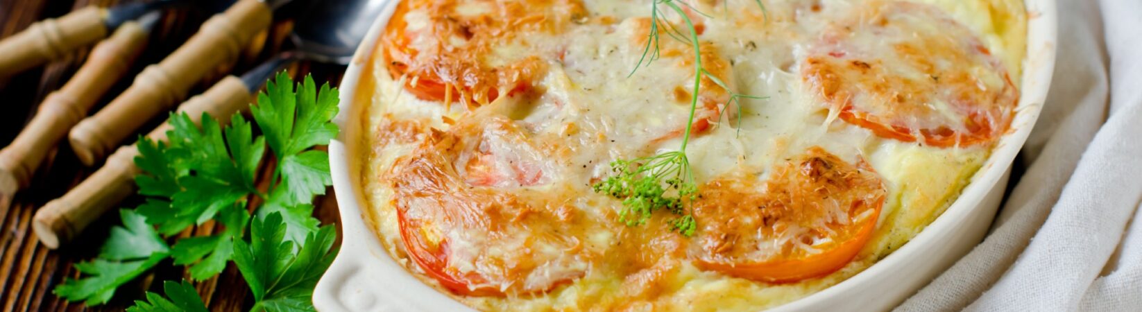 Reis-Auflauf mit Seelachs, Lauch und Tomaten