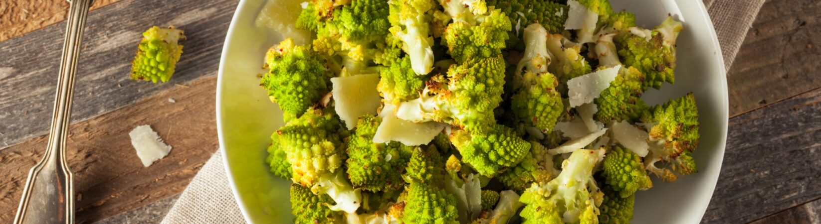 Romanesco-Salat mit Parmesan