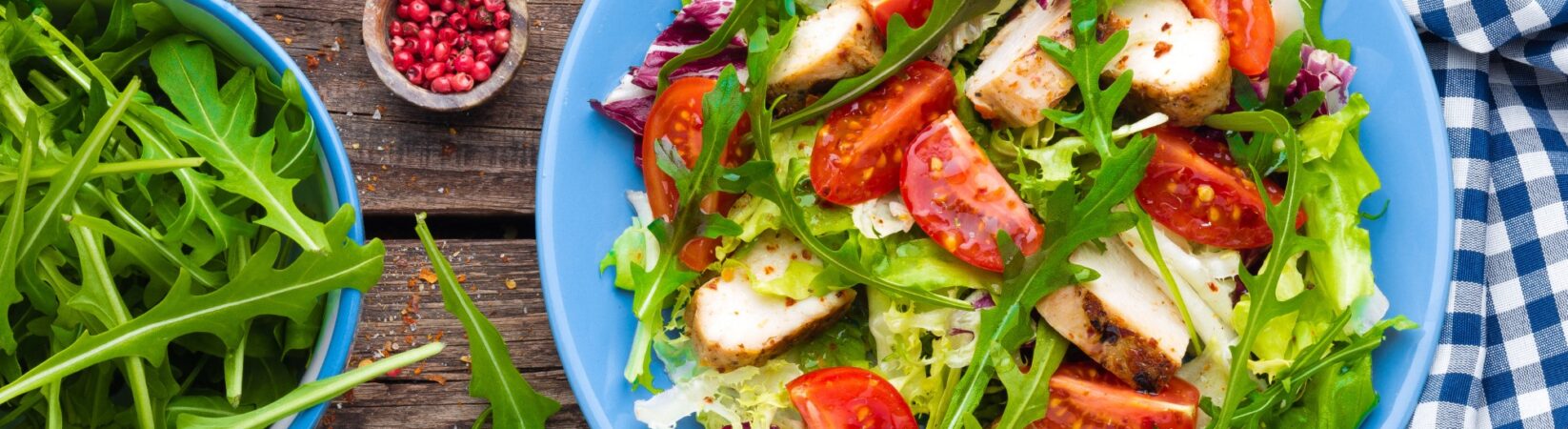 Curry-Hühnchensalat mit Himbeerdressing