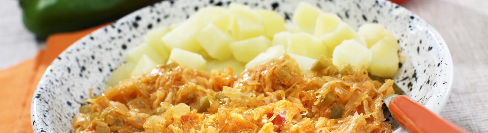 Kartoffeln mit Sauerkraut und Speck