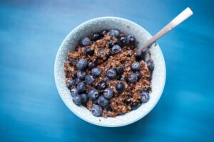 Schokoladen Quinoa mit Blaubeeren