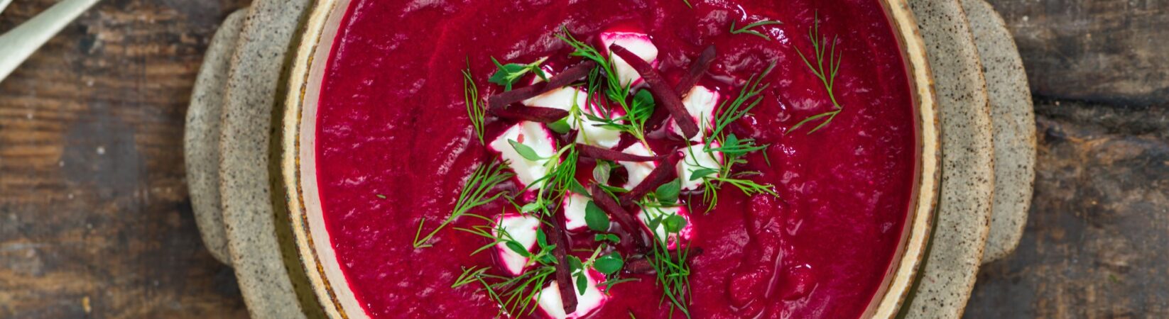 Rote Bete Suppe mit Feta