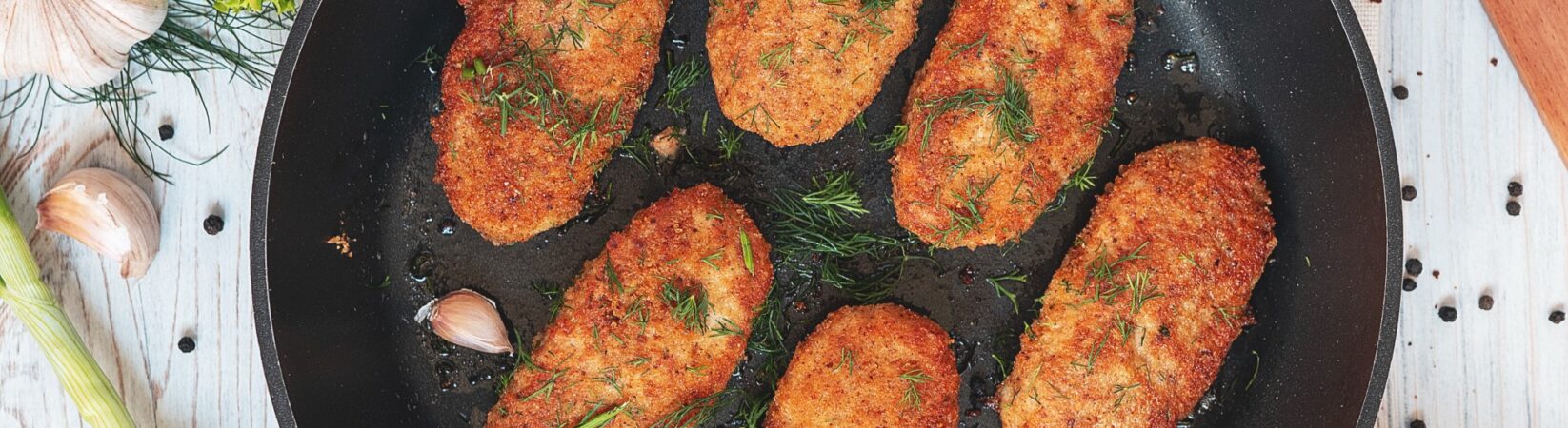 Sellerieschnitzel mit Dill-Knoblauchdip