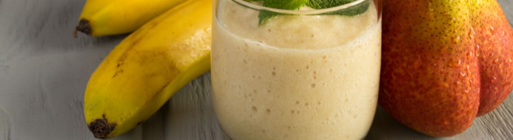 Smoothie mit Birne und Banane