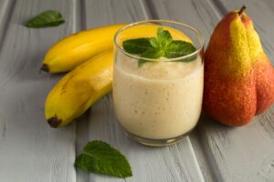 Smoothie mit Birne und Banane