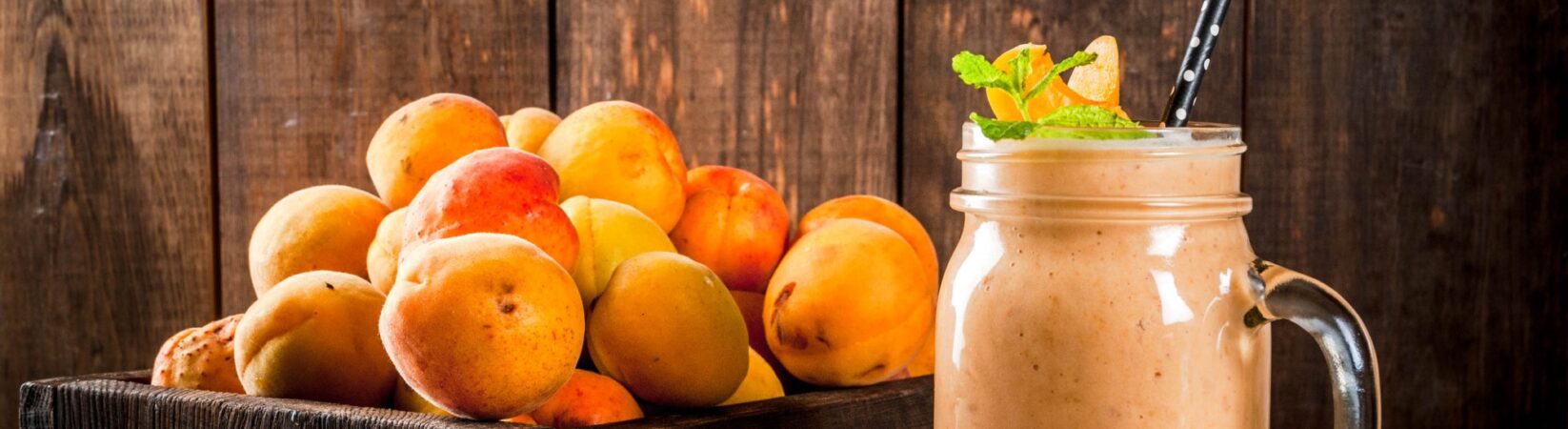 Aprikosen-Smoothie mit Orange