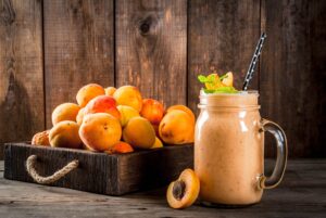 Aprikosen-Smoothie mit Orange