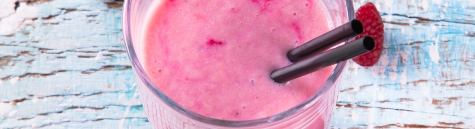 Himbeer-Bananen-Smoothie mit Birne